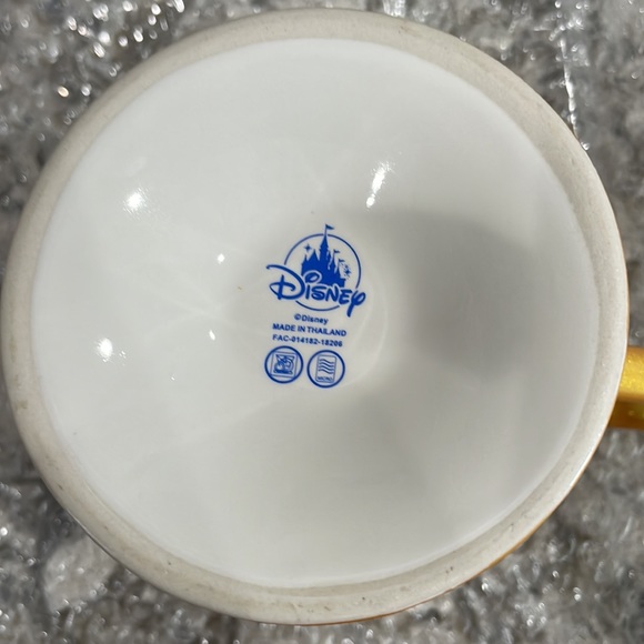 Officially licensed Disney Chip Mug Beauty and the Beast - Picture 4 of 4